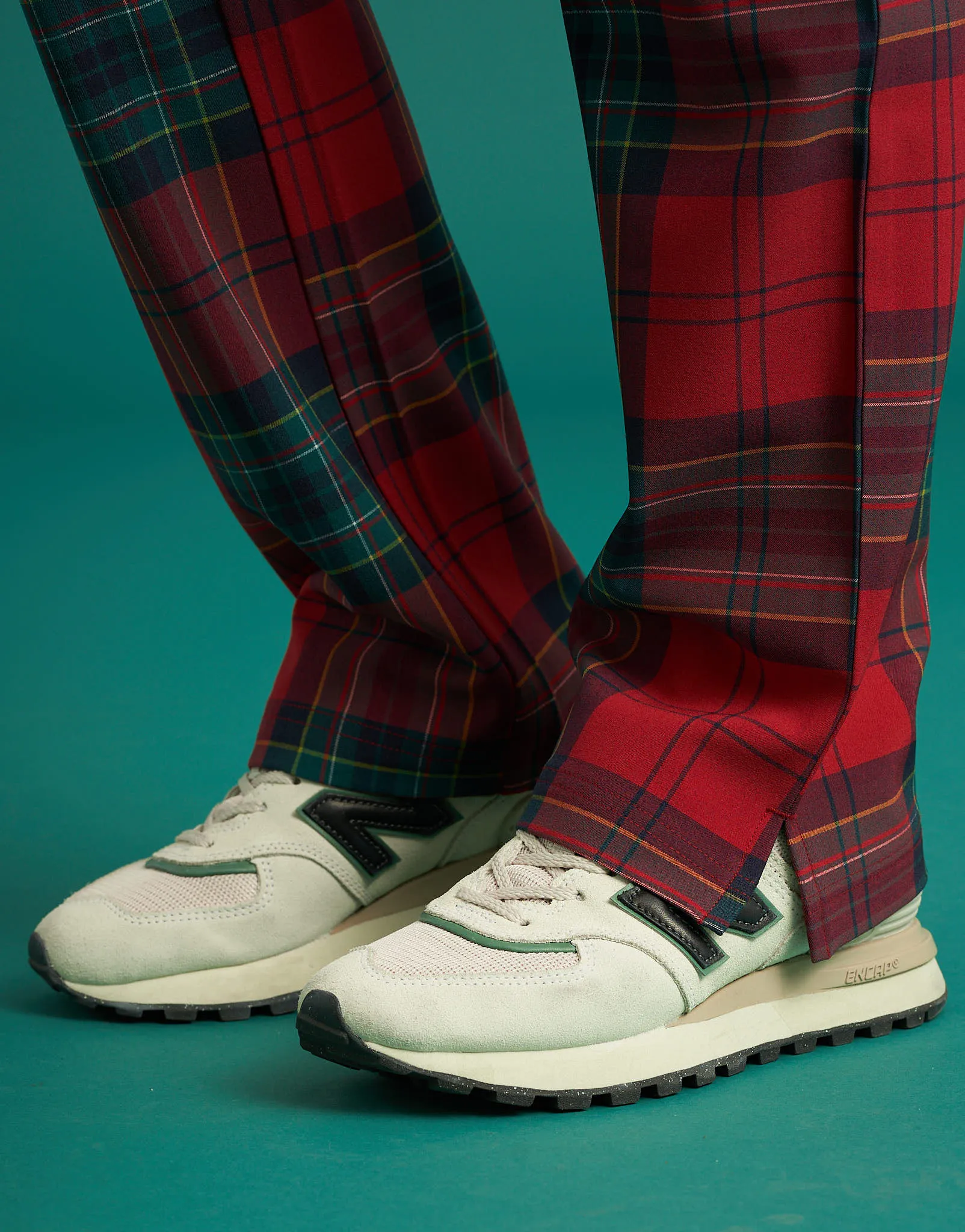 Essential Multi-Pocket Scrub Pants - Christmas Tartan