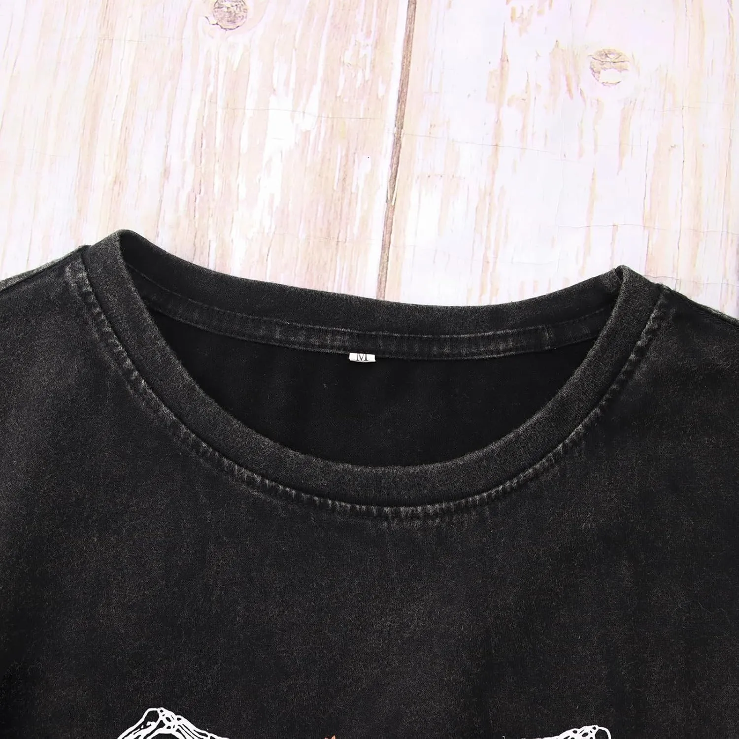 KEKEMI Halloween Dancing Skeleton Tshirts for Women Tis The Season to Be Spooky Shirt Horror Skull Printed Oversized Tee Tops
