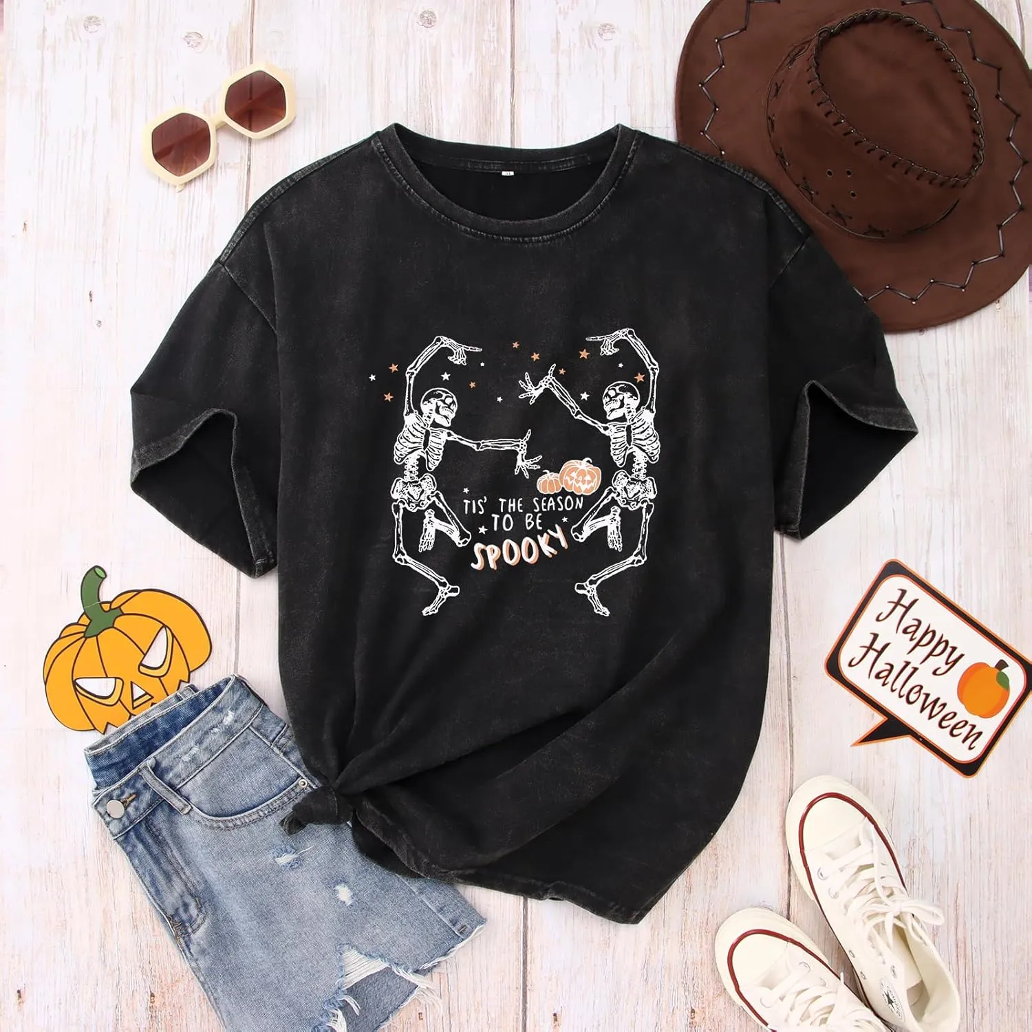 KEKEMI Halloween Dancing Skeleton Tshirts for Women Tis The Season to Be Spooky Shirt Horror Skull Printed Oversized Tee Tops